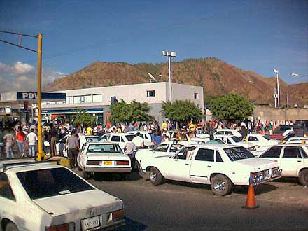 20021210-Toma-de-bomba4.jpg